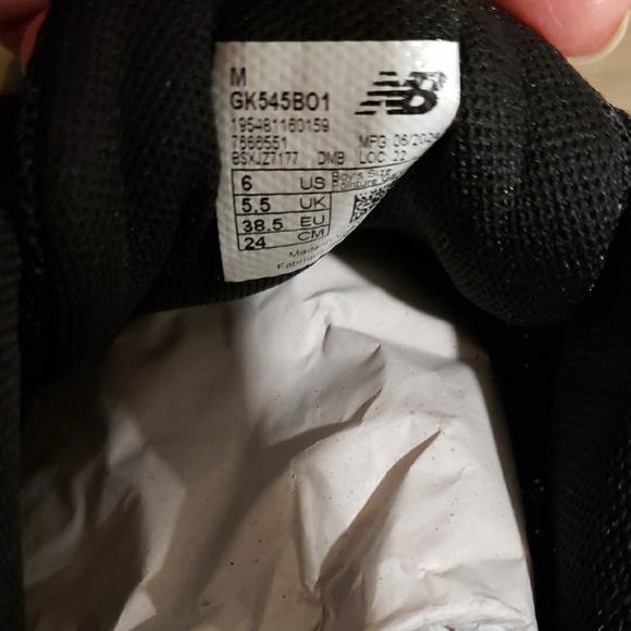 New Balance BOYS Black and White Athletic Shoes - Picture 9 of 10